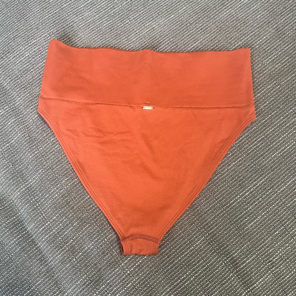 PINK Victoria’s Secret (NWOT) High Waisted Halter Seamless Ribbed Bikini Set - Picture 6 of 6
